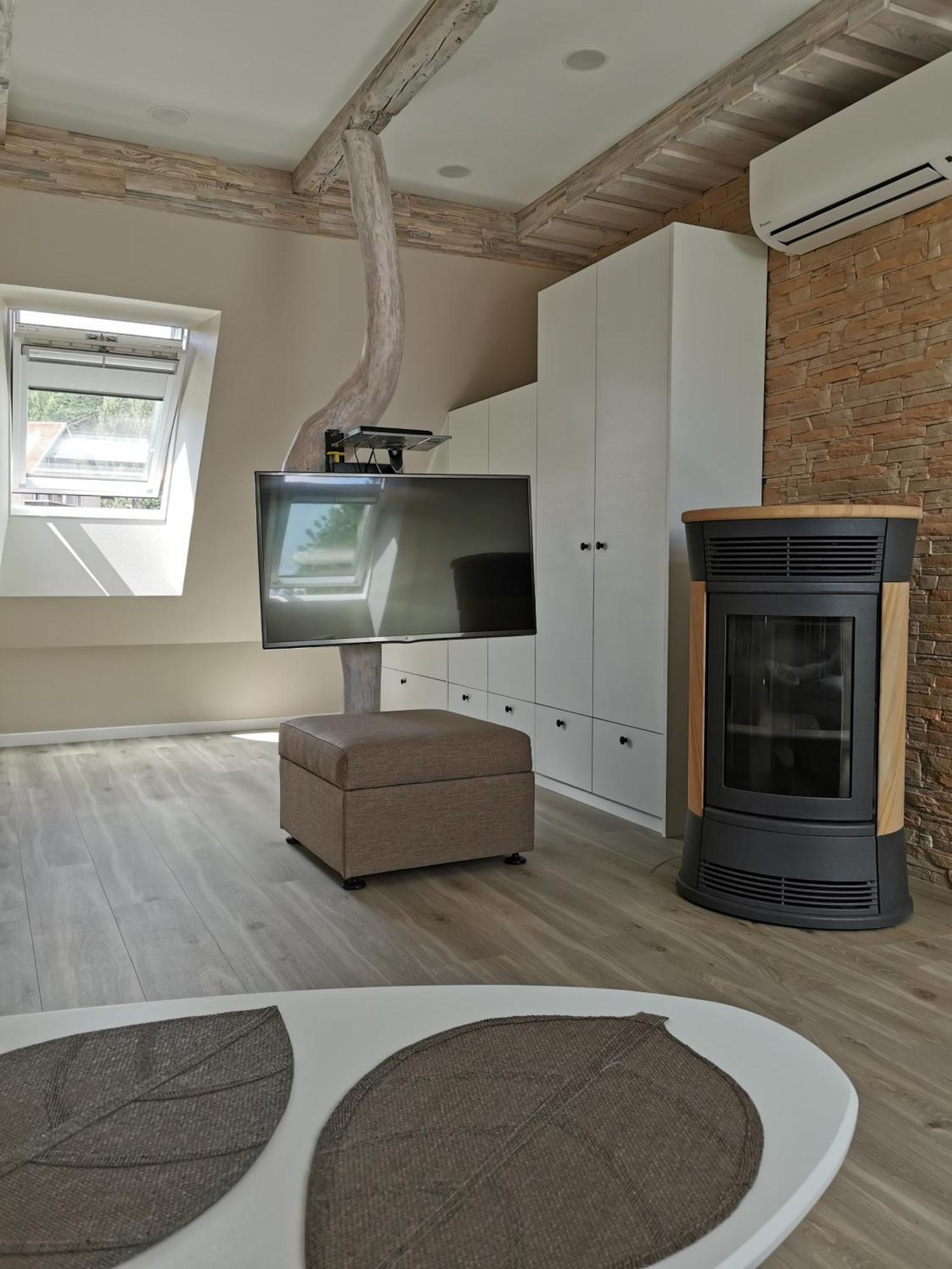 Neringarent Apartamentai Juodkrantė Εξωτερικό φωτογραφία